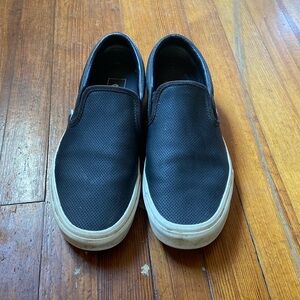 *MOVING- LAST CALL Vans unisex classic slip-on leather sneakers